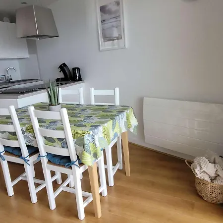 Cosy Face Avec Balcon Et Parking Prive - Fr-1-672-13 *