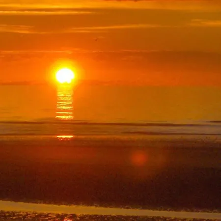 Апартаменты Cosy Face Avec Balcon Et Parking Prive - Fr-1-672-13