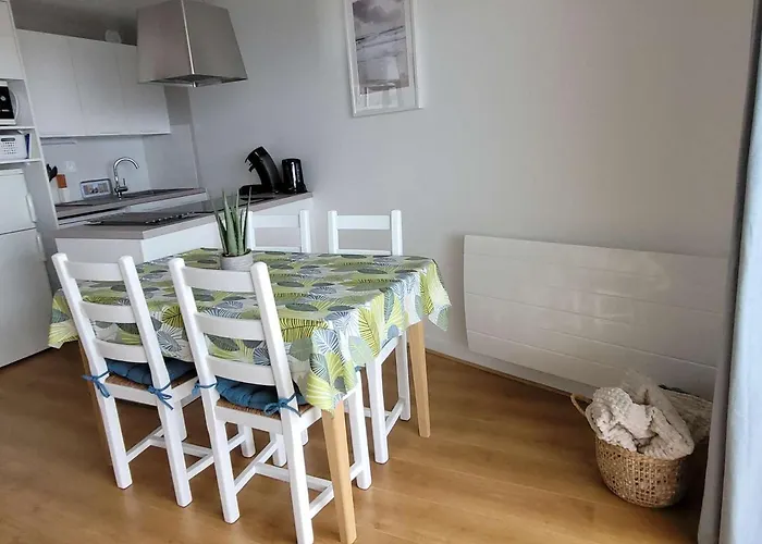 Cosy Face Avec Balcon Et Parking Prive - Fr-1-672-13 *